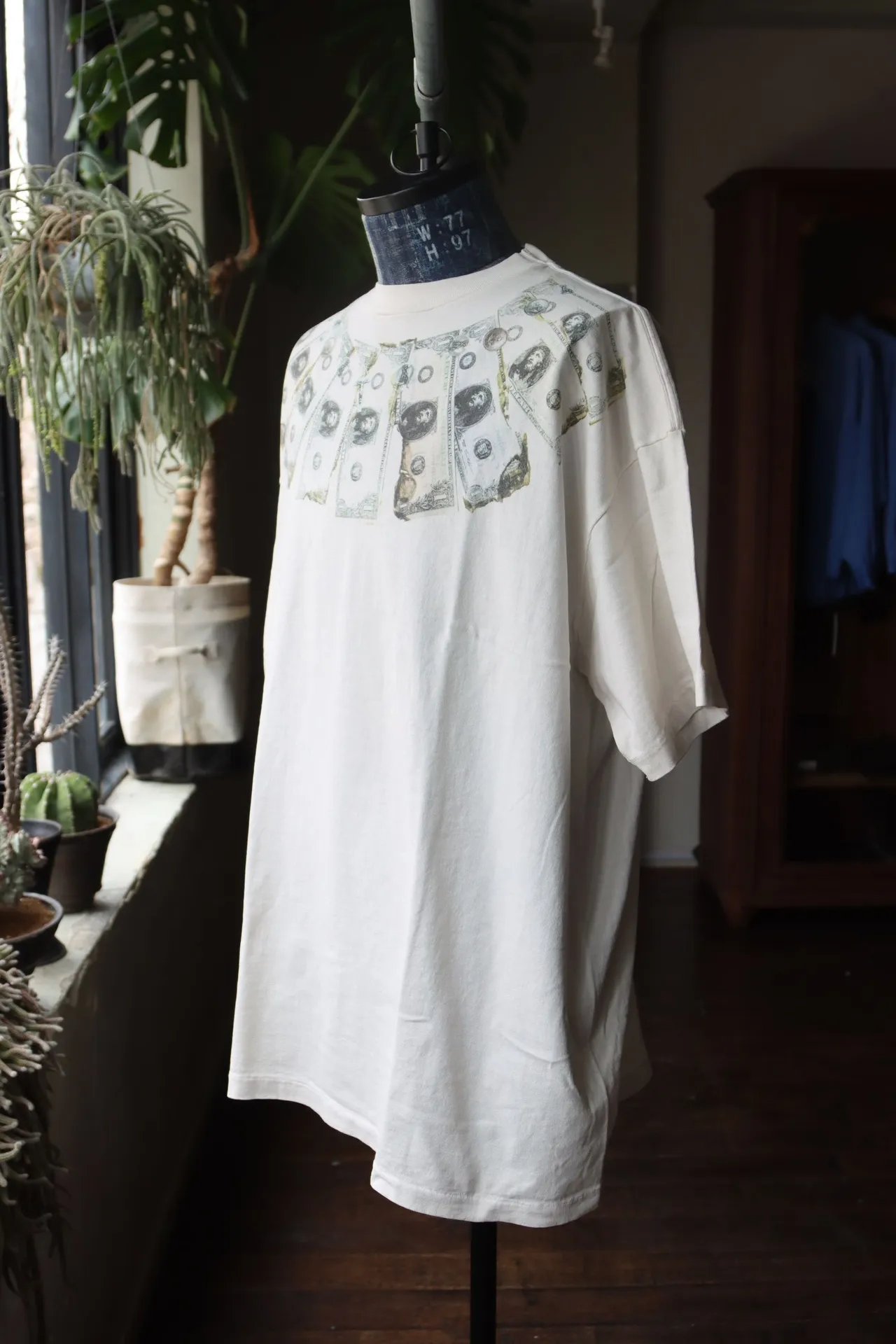 SAINT Mxxxxxx MONEY TEE/WHT dollar necklace, retro short-sleeved, off-white S-XL, ready-to-wear, washed and distressed, authentic level printing, correct accessories/with little angel logo